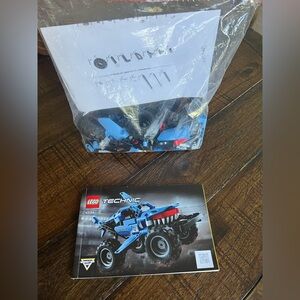 Lego technic monster jam megaladon